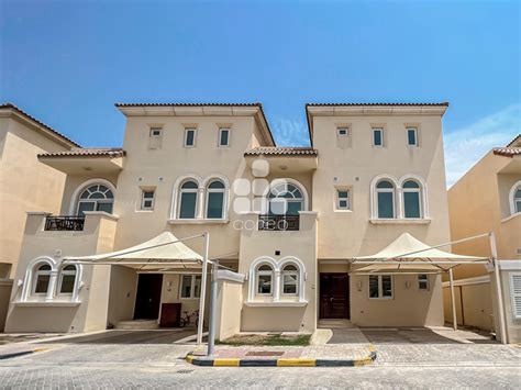 qatar living villa for rent.